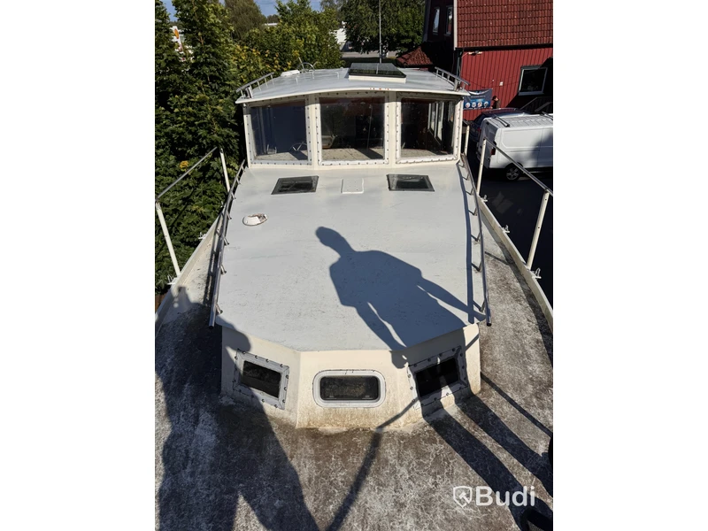 Båt Holländsk Motorkryssare 12x4 m -1995