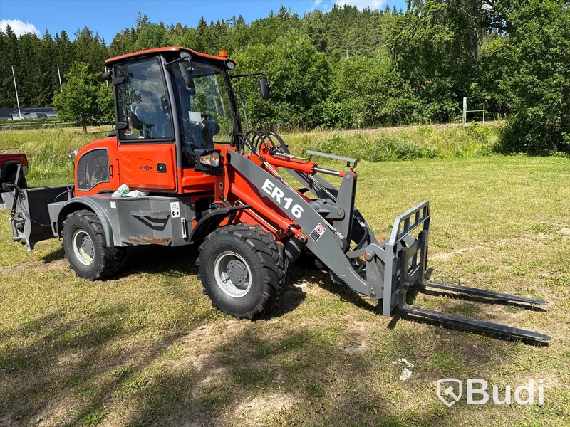 Lastmaskin Everun ER16 4WD, plog, skopa m.m., -2022, 98 timmar