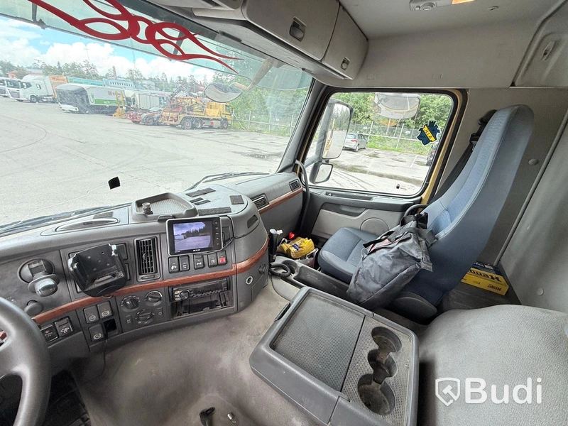 Liftdumper Volvo FM 300 4x2 -2007 | Joab