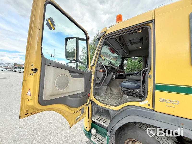Liftdumper Volvo FM 300 4x2 -2007 | Joab