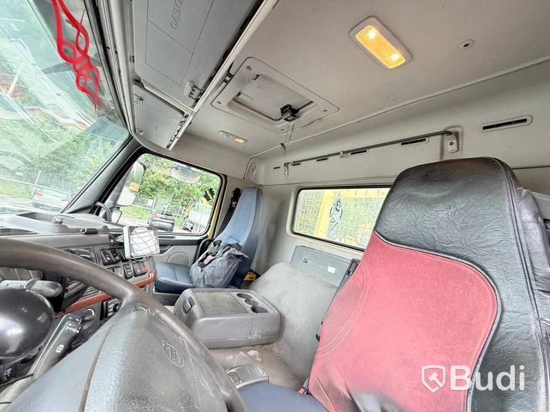Liftdumper Volvo FM 300 4x2 -2007 | Joab