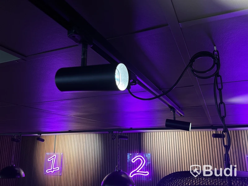6 st. Spotlights