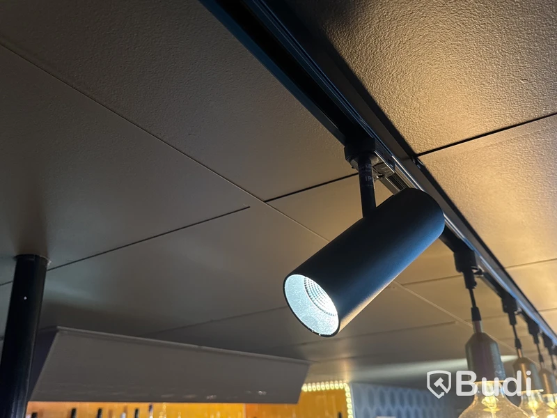 6 st. Spotlights