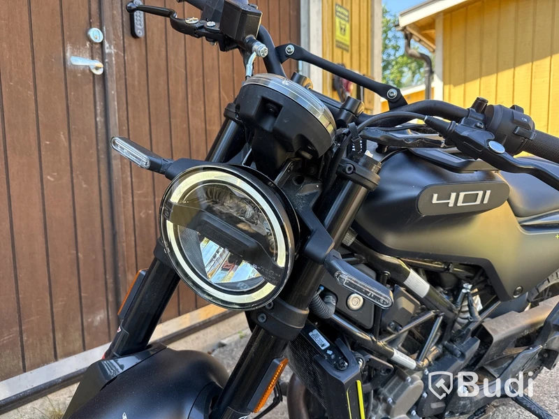 Husqvarna Svartpilen 401 -2022, 53 mil.