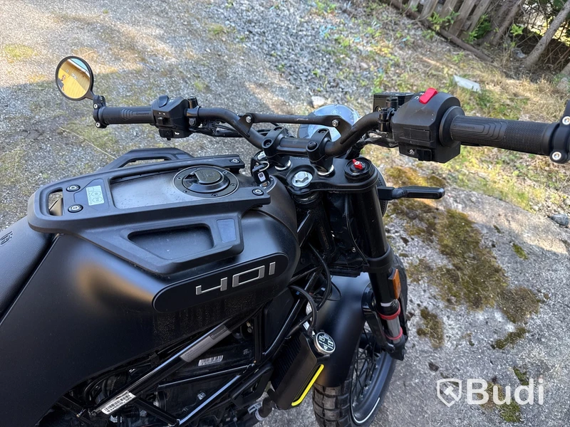 Husqvarna Svartpilen 401 -2022, 53 mil.