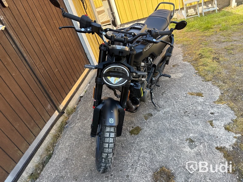 Husqvarna Svartpilen 401 -2022, 53 mil.
