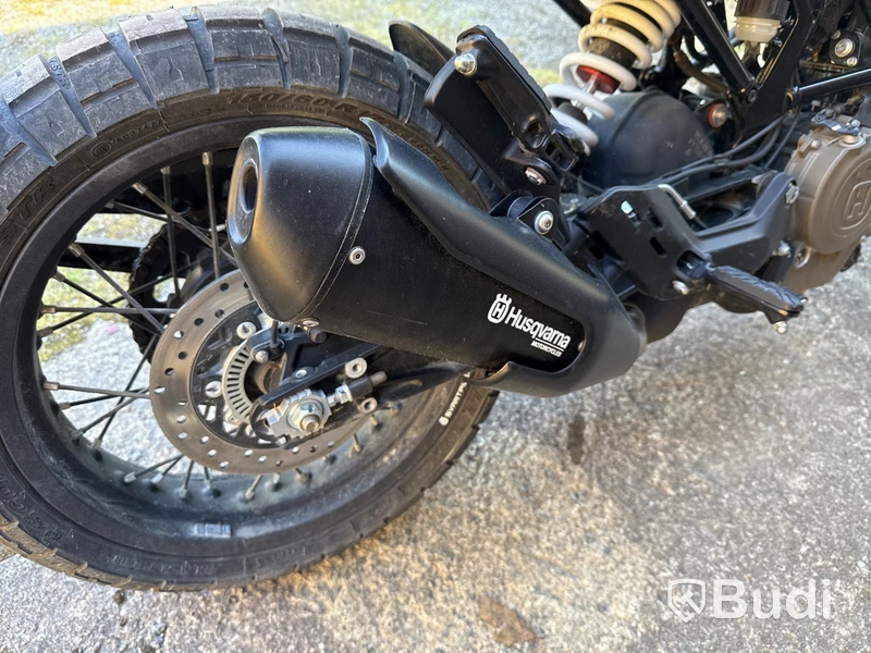 Husqvarna Svartpilen 401 -2022, 53 mil.