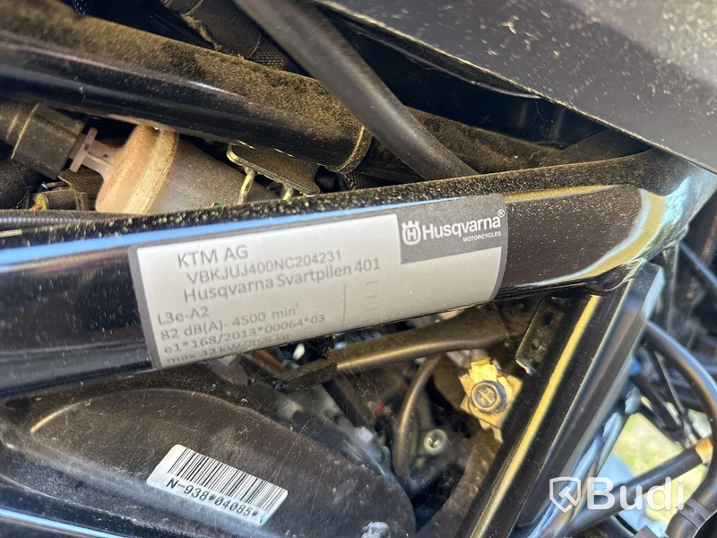 Husqvarna Svartpilen 401 -2022, 53 mil.