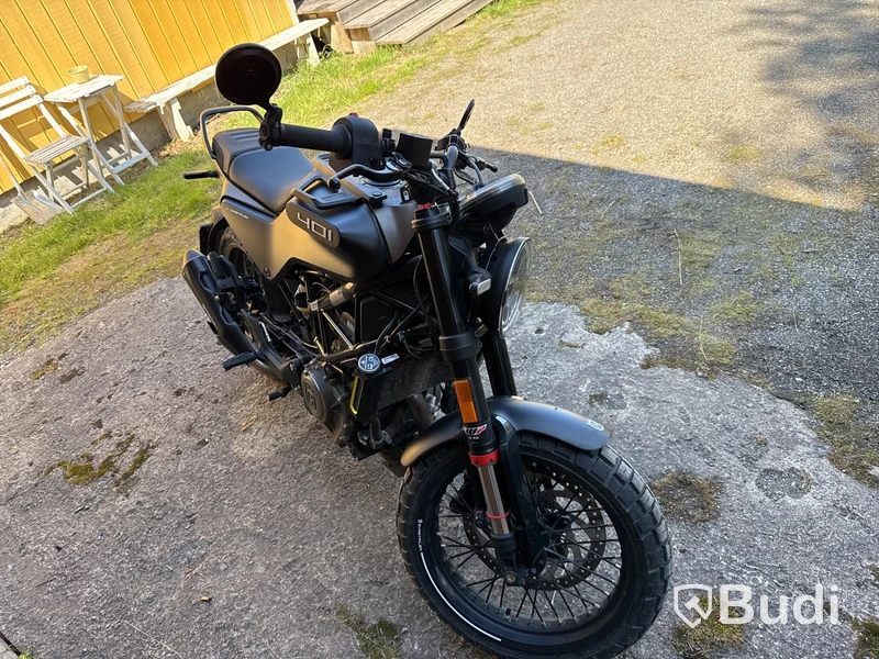 Husqvarna Svartpilen 401 -2022, 53 mil.