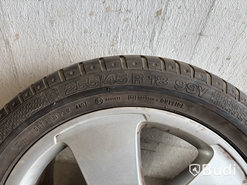 4 st. Däck på fälgar, Contineltal 255/45 R 18 99Y