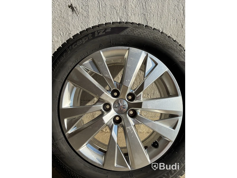 4 st. Däck på fälgar, Hankook 215/65 R17 99T
