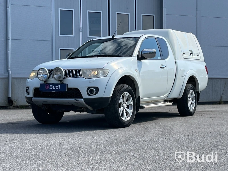 Personbil Mitsubishi Kaot L200 -2012