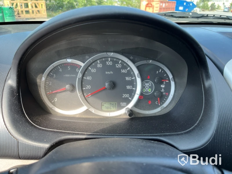 Personbil Mitsubishi Kaot L200 -2012