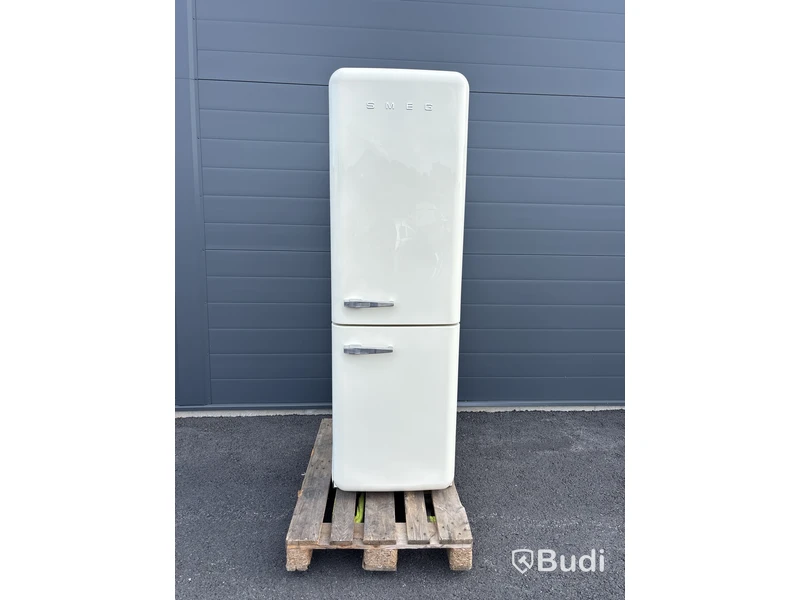 Kyl/frys SMEG FAB32RCR5