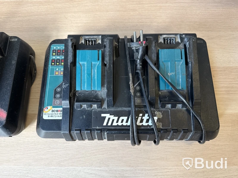 2 st batteriladdare 2-port Makita DC18RD