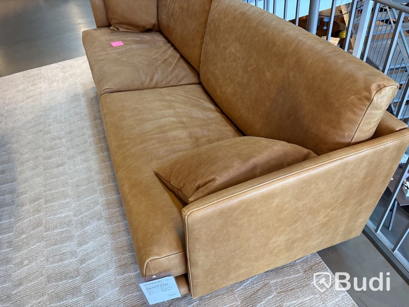 Soffa Bröderna Andersson Electra 3,5-sits. Ord. pris inkl. moms: ca 38 630 kr