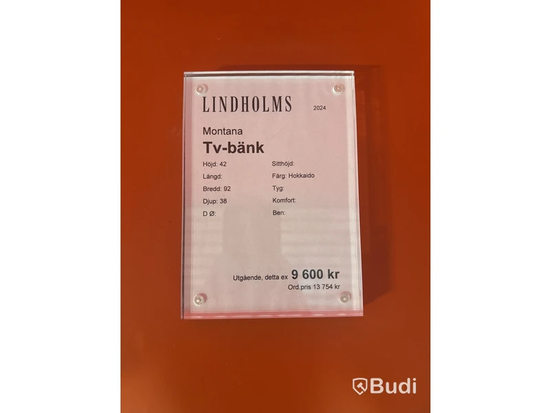 TV-bänk Montana. Ord. pris inkl. moms: ca 9600 kr