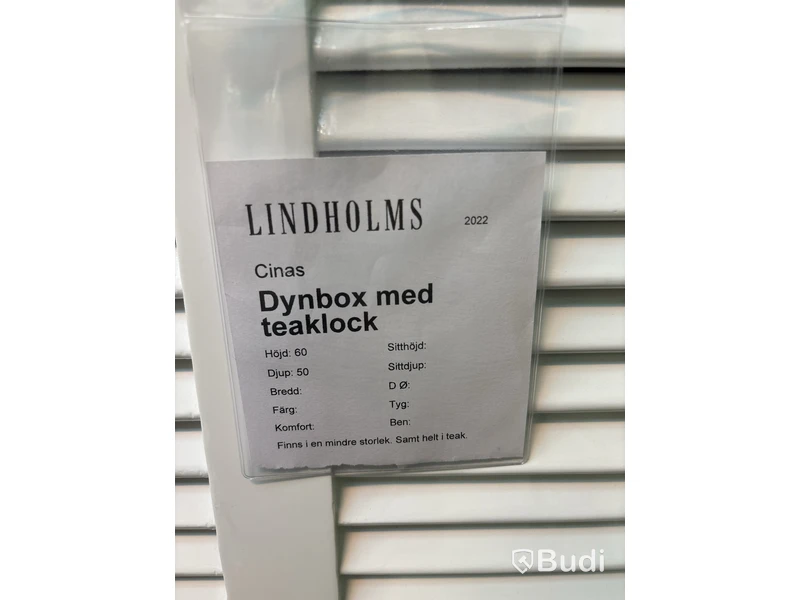 Dynbox med teaklock, Cinas, Ord. pris inkl. moms: ca 6700 kr