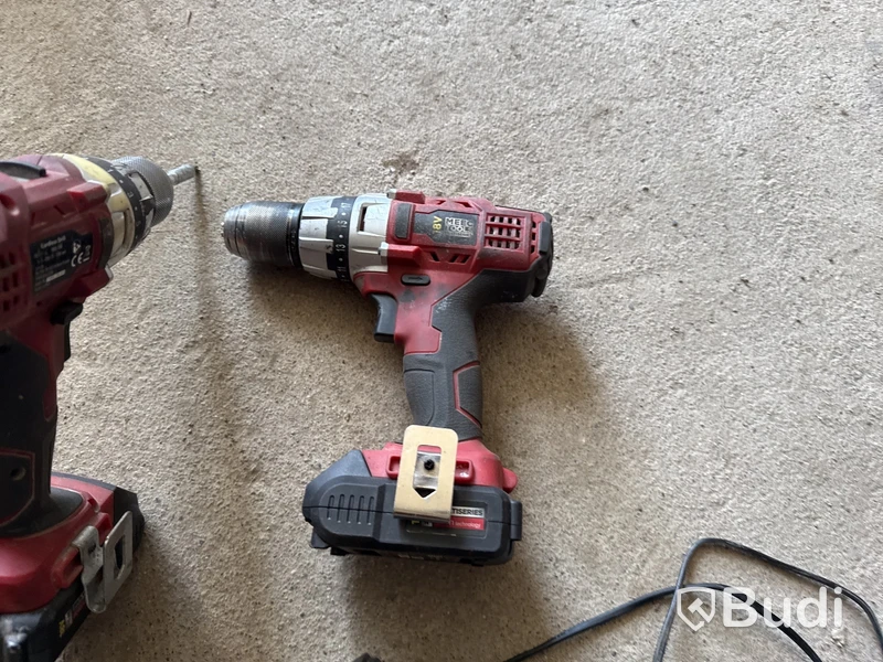 2 st skruvdragare MEEC samt 3st batterier och laddare