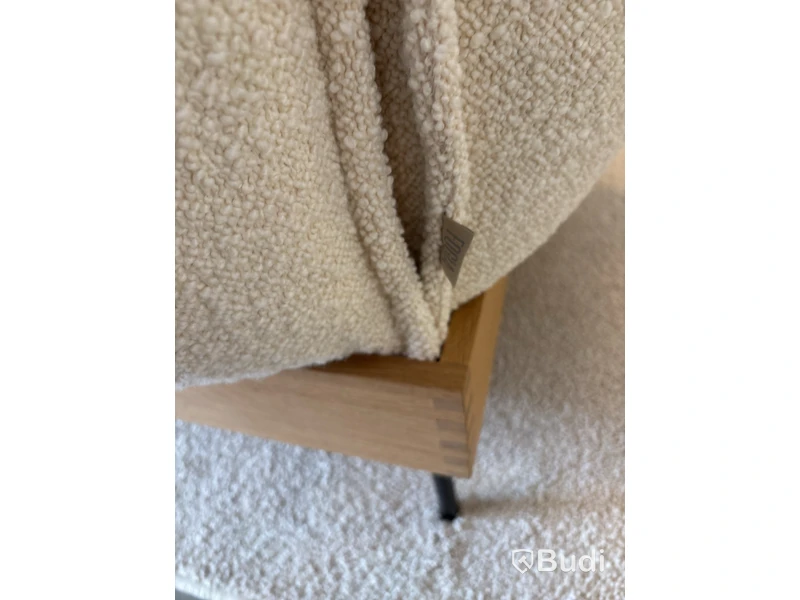 Soffa Fogia Jord. Ord. pris inkl. moms: ca 152 575 kr