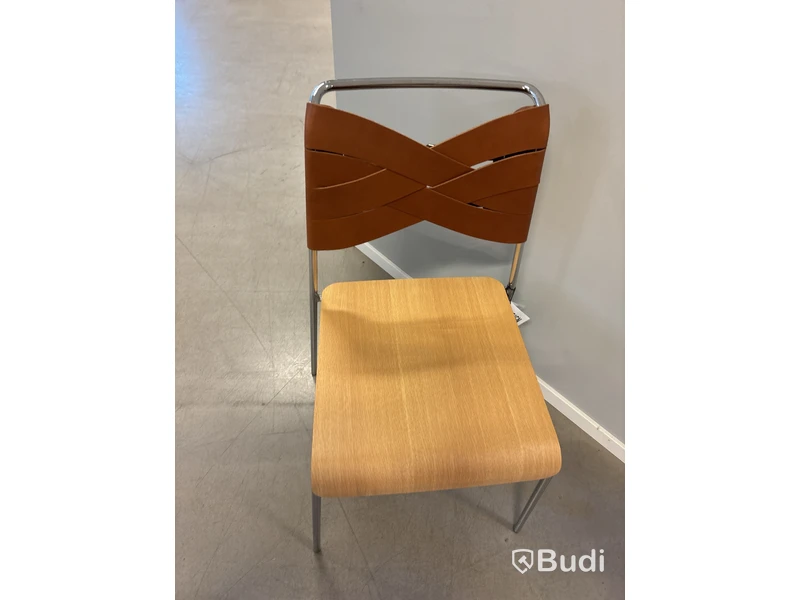 Stol Design House Stockholm . Ord. pris inkl. moms: ca 4975 kr