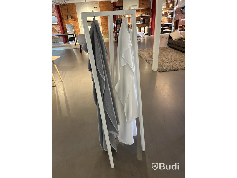 Klädhängare Hay Loop Stand Hall Vit Ord. pris inkl. moms: ca 3049kr