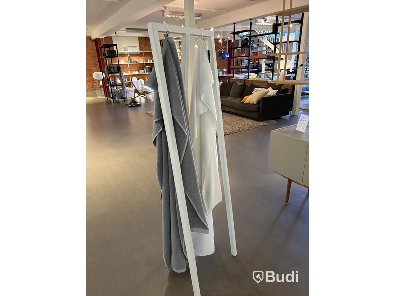 Klädhängare Hay Loop Stand Hall Vit Ord. pris inkl. moms: ca 3049kr