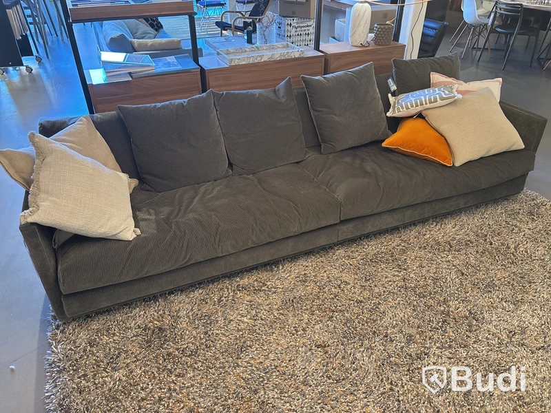 Soffa Great Ash inkl. 4 kuddar - Ord. pris inkl. moms: ca 94 350:-