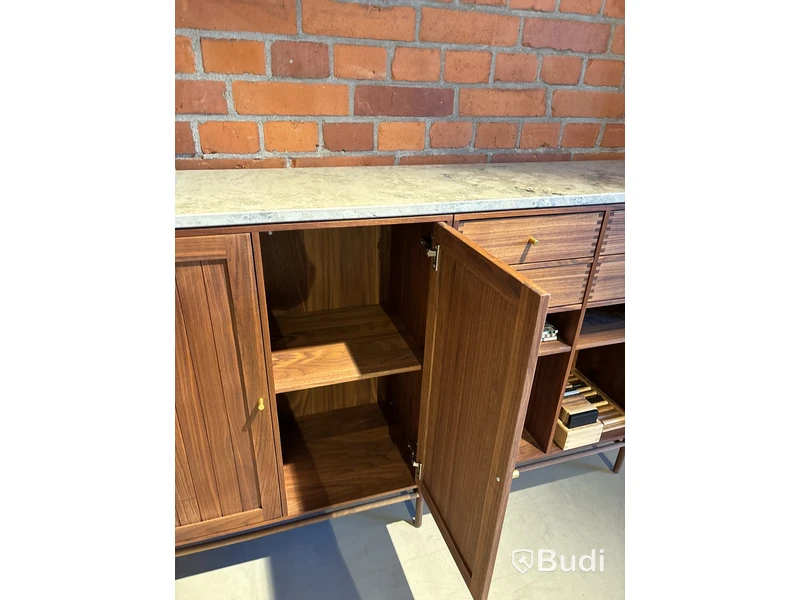 Byrå, Atbo Ord. pris inkl. moms: ca  48 000 kr