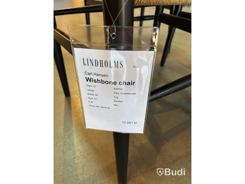 3 st. stolar, Carl Hansen Wishbone totalt ord. pris inkl. moms: 36 123 kr