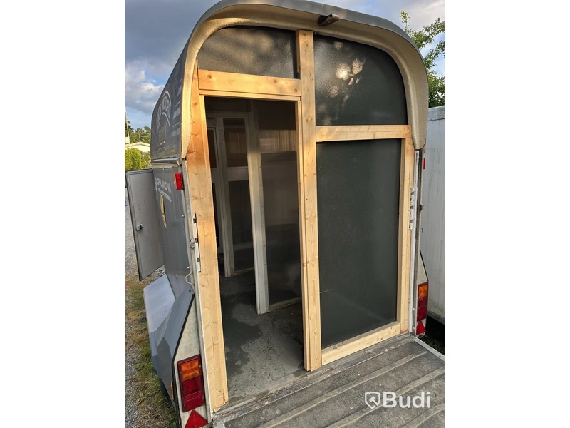 Hästsläp Star Industrier XR 3000 -2002 | Nybesiktigad tom 2027-04-30