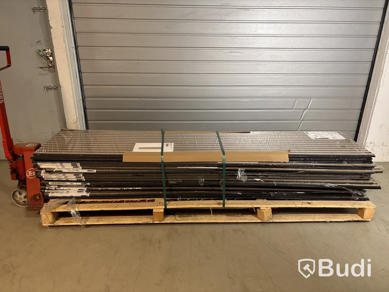 18 st. AKUSTIKPANEL B!DESIGN SVENDBORG VALNÖT 2400X520X18MM