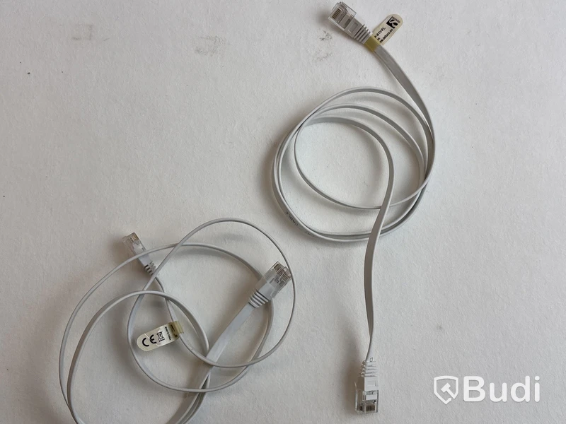 2 st. Accesspunkter Ubiquiti AP AC Pro inkl. 48V PoE injektor