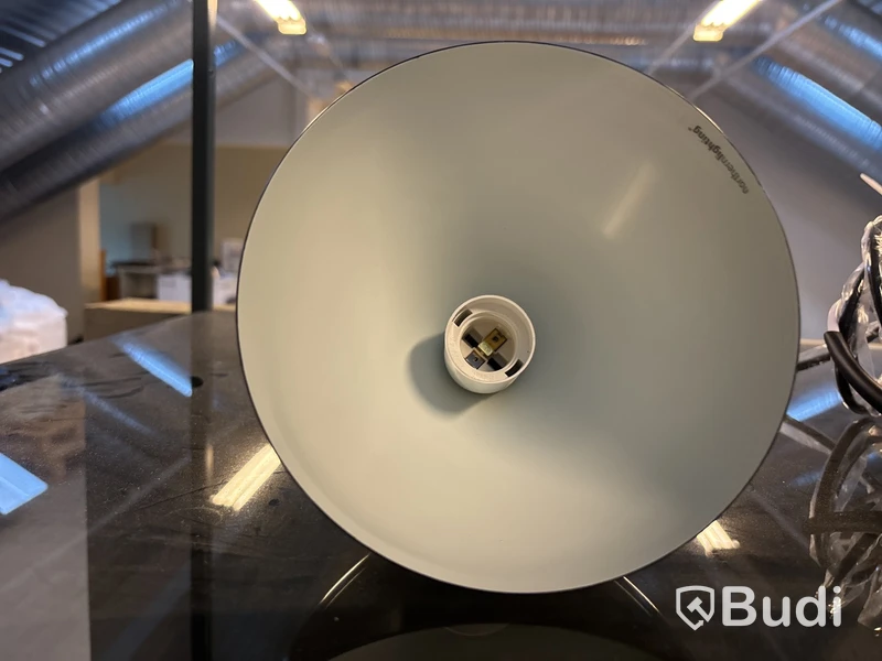 Lampa Norhten Lighting. Ord. pris inkl. moms: ca 2990 kr