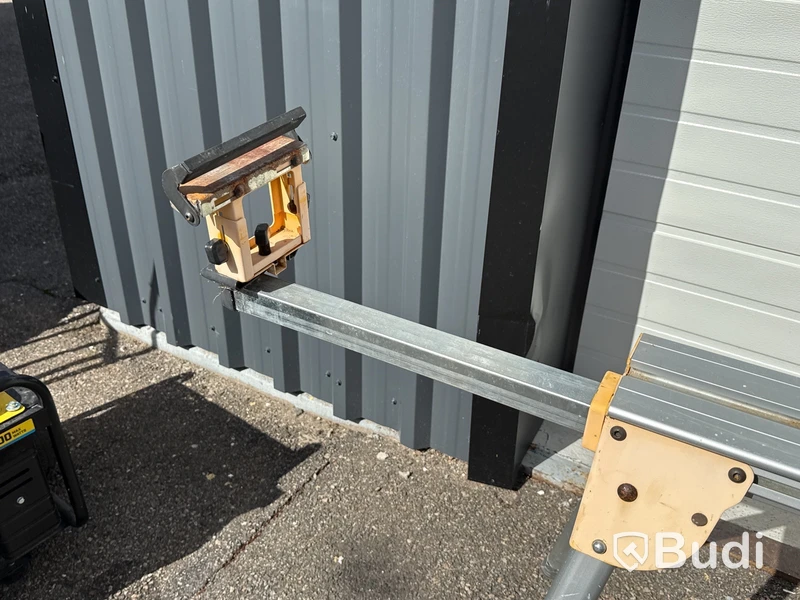 DeWalt kap-& gersåg med stativ