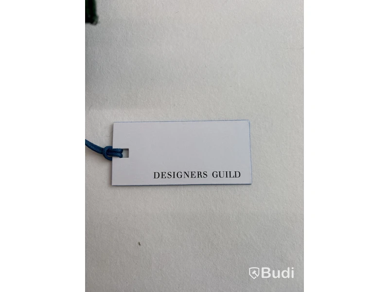Soffkudde Designers Guild. Ord. pris inkl. moms: ca 990 kr.