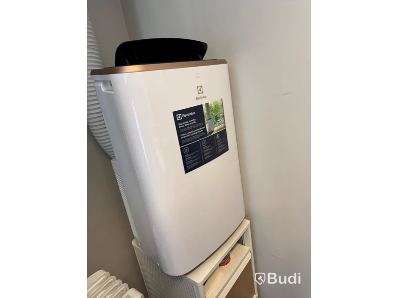 1 st. Airconditioner från Electrolux Chillflex Pro Portabel 71 cm x 48 cm x 39 cm