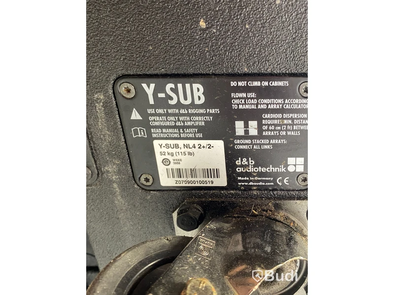 2st D&B Audiotechnik Y-Sub Nypris ca 54000 SEK/st. Omstartad pga felbud