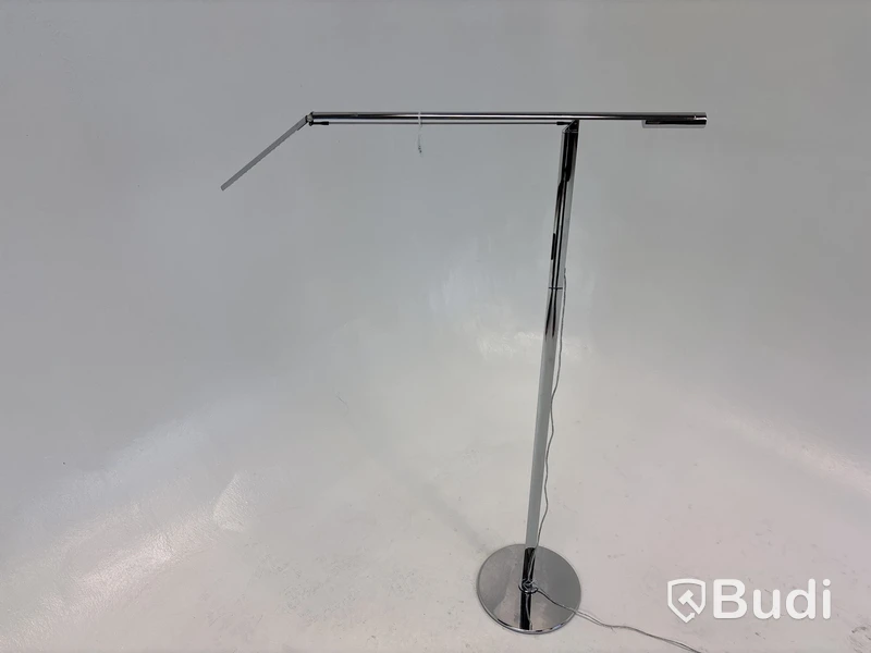 Golvlampa Koncept Lighting. Ord. pris inkl. moms ca 5481 kr
