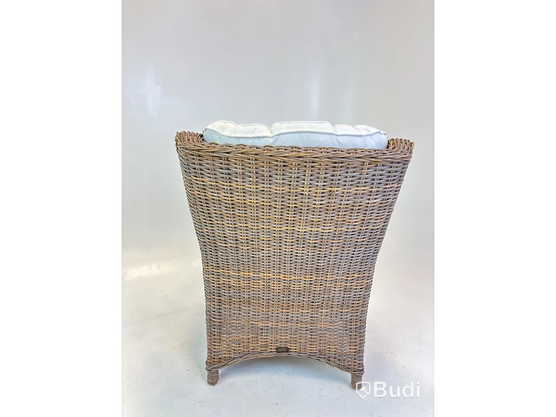 Fåtölj Artwood. Ord. pris inkl. moms: ca 8360 kr