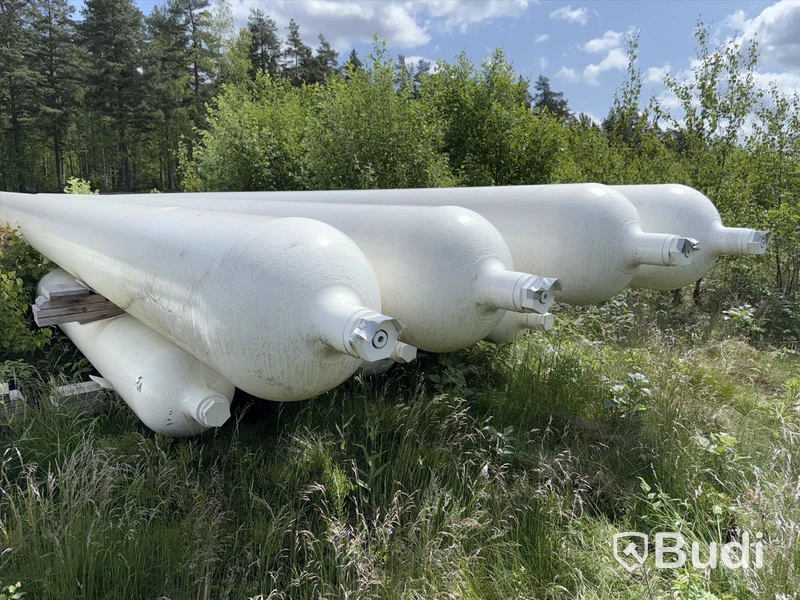 18 tuber/gasförråd för vätgas Tenaris (18 pcs gas cylinders for hydrogen)