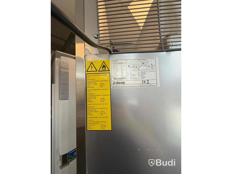 Adexa GN1400F Upright Frysskåp