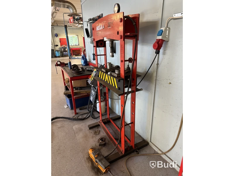 Hydraulisk verkstadspress Mega KP-30A | 30 t