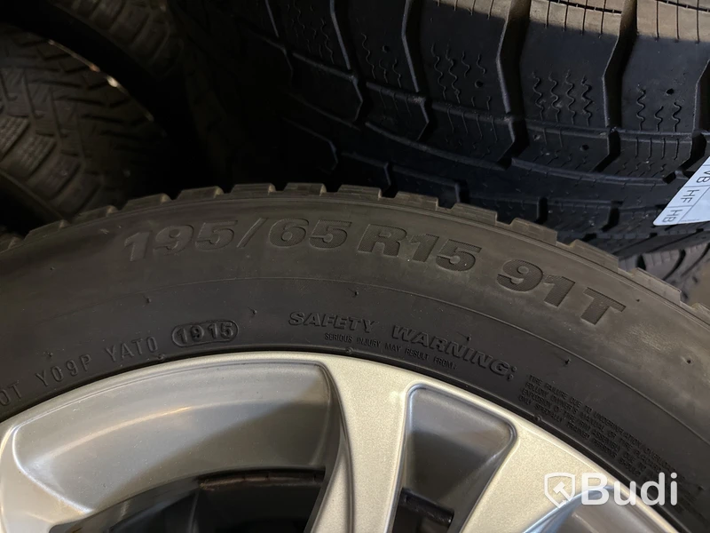 4 st vinterhjul Kumho WinterCraft 195/65R15 | Hyundai