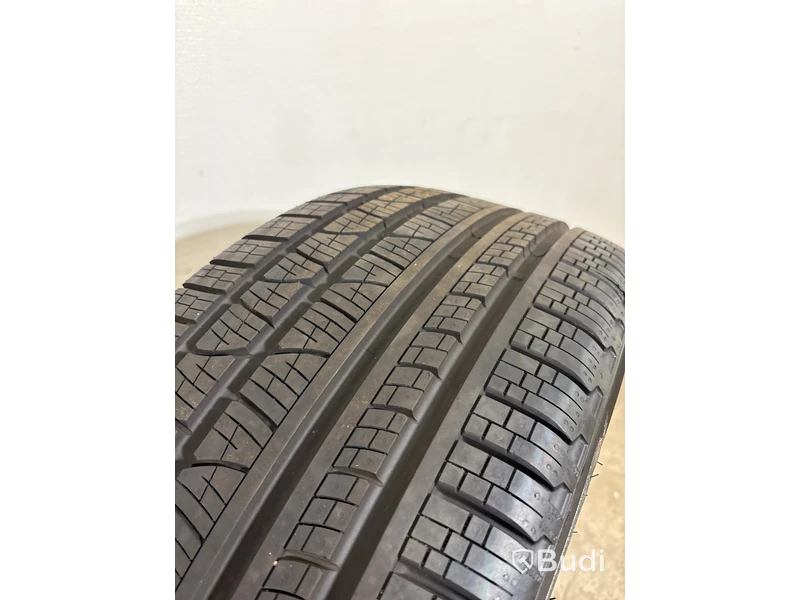 4 st. Däck Pirelli Scorpion, 285/45 R22
