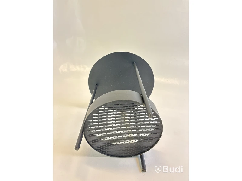 Sidobord Goula & FIiguera. Ord. pris inkl. moms: ca 550 kr