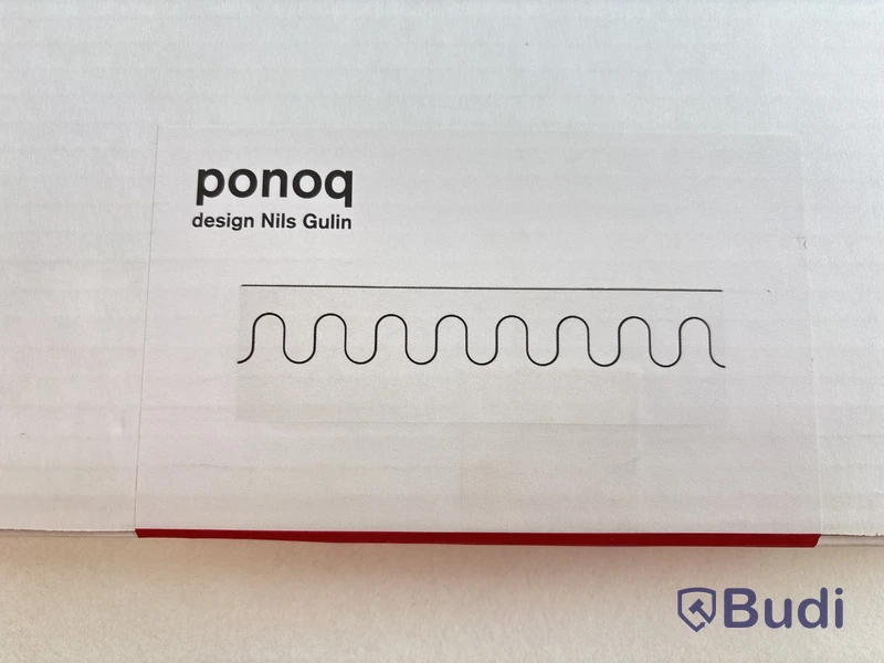 Klädhängare Ponoq. Ord. pris inkl. moms: ca 2310 kr.