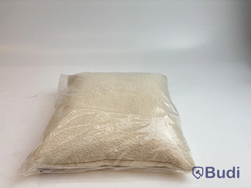 Soffkudde Hay Kräm. Ord. pris inkl. moms: ca 1349 kr.