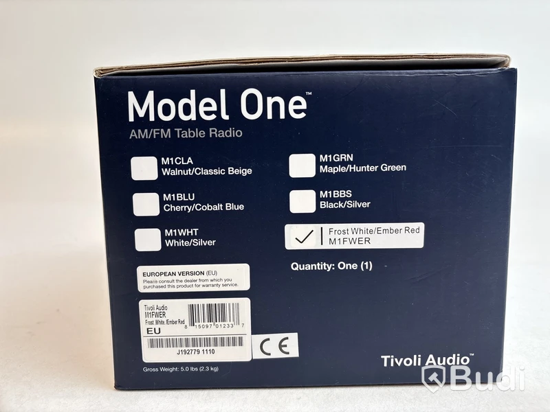 Radio Tivoli Audio Model One. Ord. pris inkl. moms: ca 2390 kr.