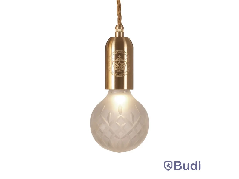 Pendellampa Lee Broom frostat glas Mässing. Ord. pris inkl. moms: ca 4725 kr.